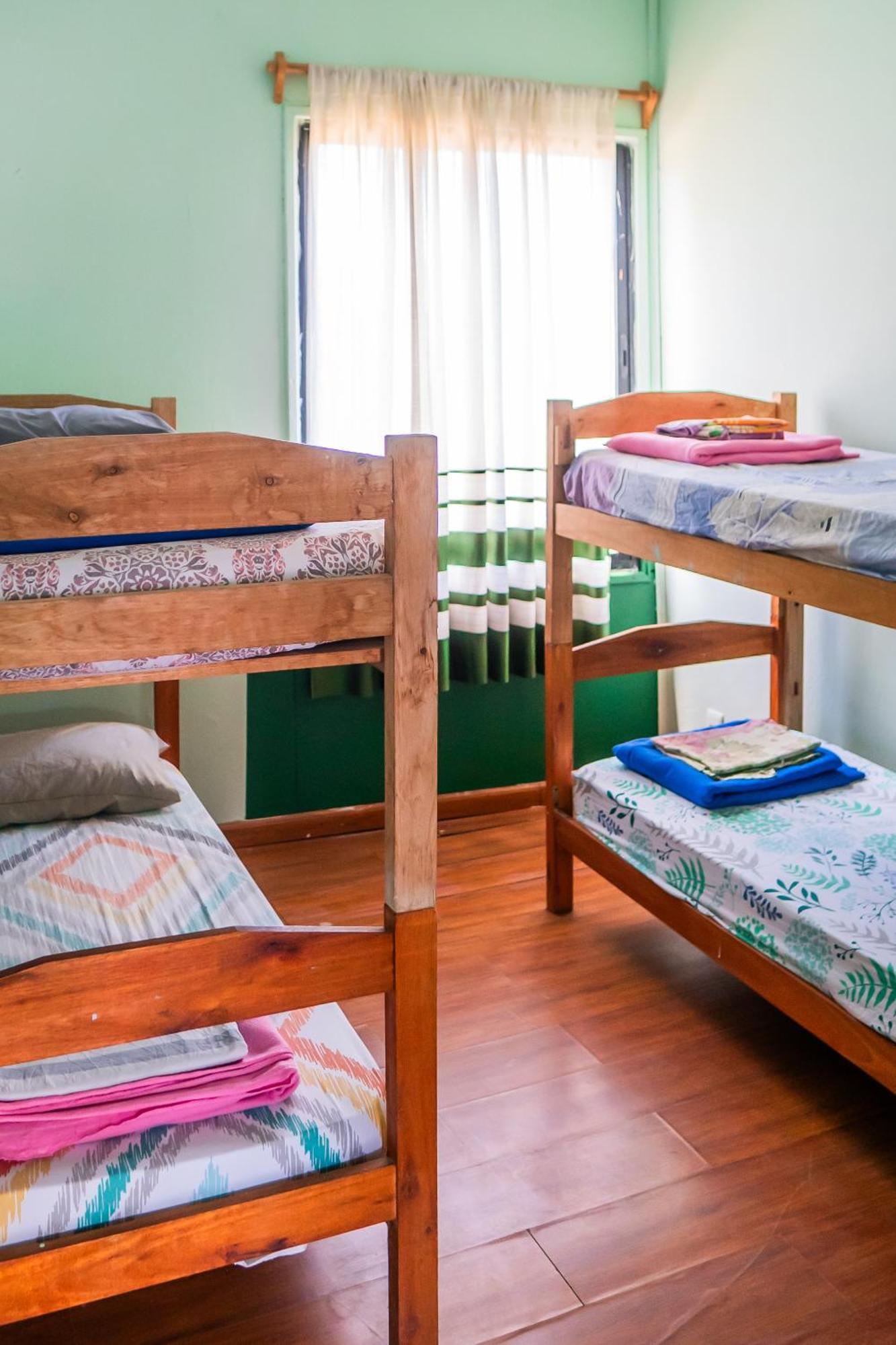 La Rubia Hostel Ла-Педрера Номер фото